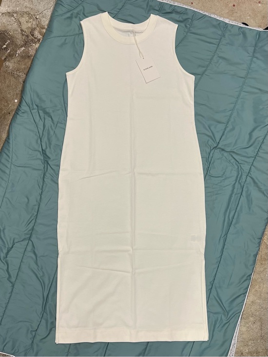 Everlane Dresses & Skirts - Everlane Organic Cotton Weekend Tank Dress